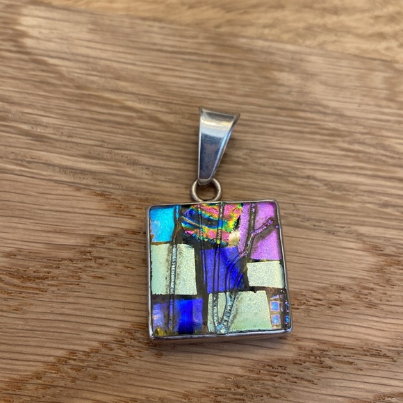 ARTISAN cats pendant. Cats on one side and colorful paint resin on other. CUTE! - Picture 2 of 6